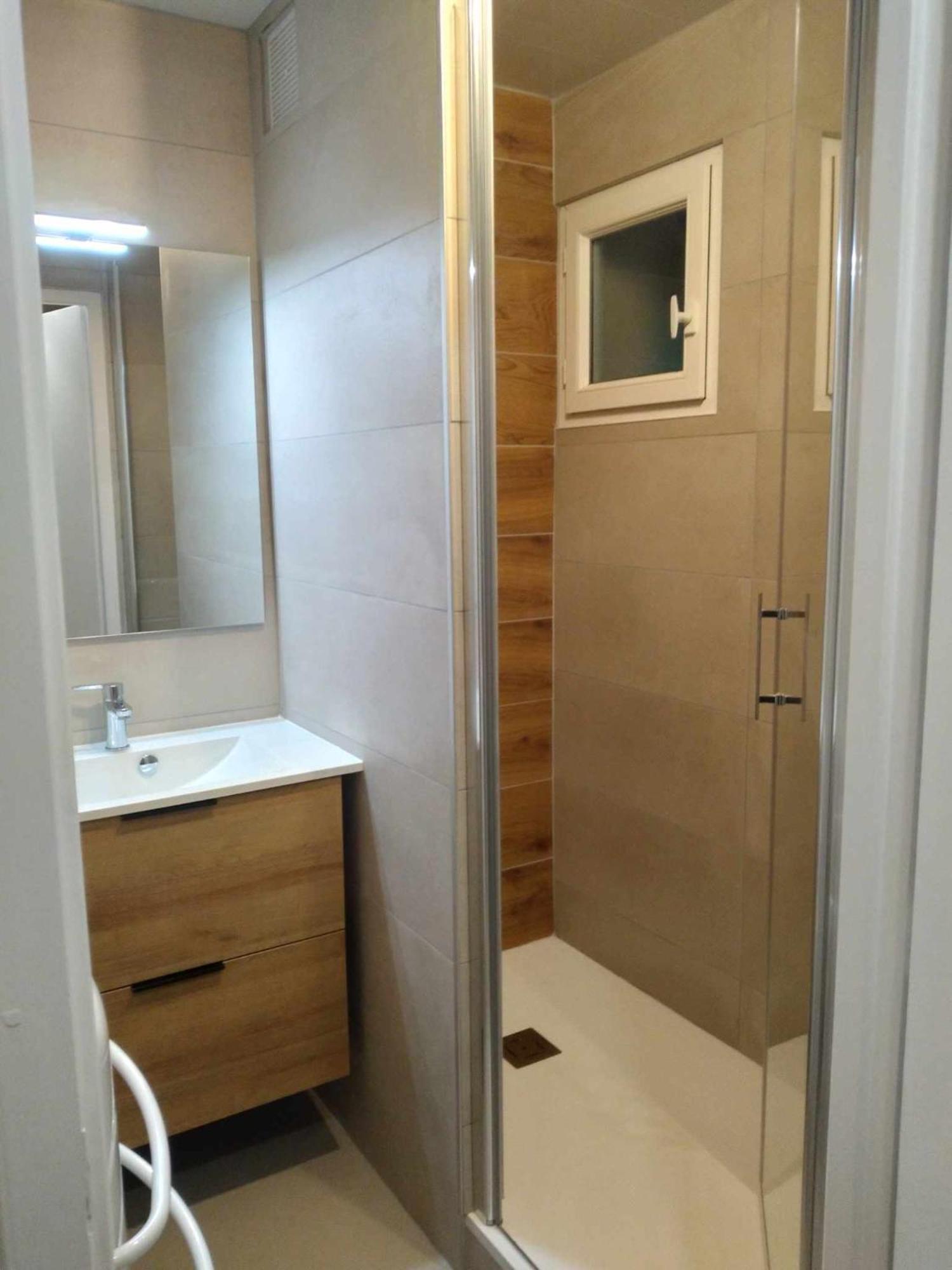 Duplex Lumineux - 40M2 - 2 Chambres - Balcon Terrasse - Parking - Entierement Renove En Mai 2024 코트레 외부 사진